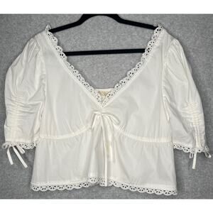 Chelsea & Violet women's white eyelet blouse short sleeve crop top v-neck M NWT